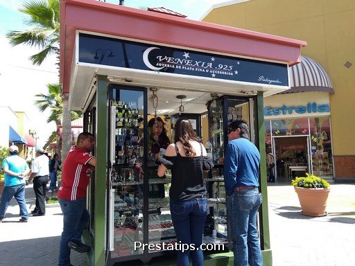 JOYERÍAS VENEXIA MACROPLAZA